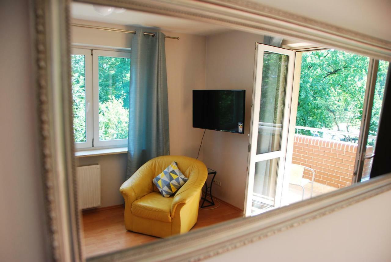 Kasztanowa Apartament Warschau Buitenkant foto