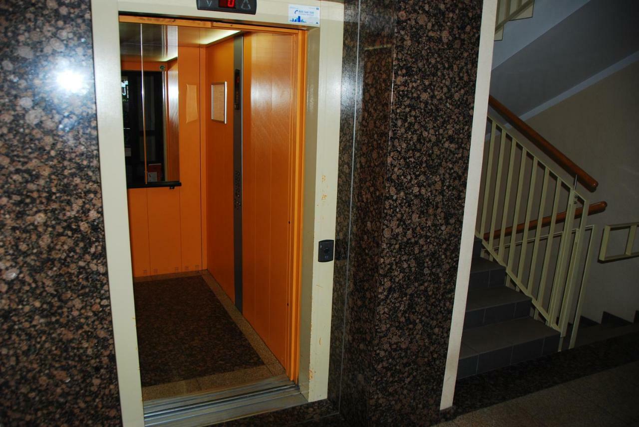 Kasztanowa Apartament Warschau Buitenkant foto